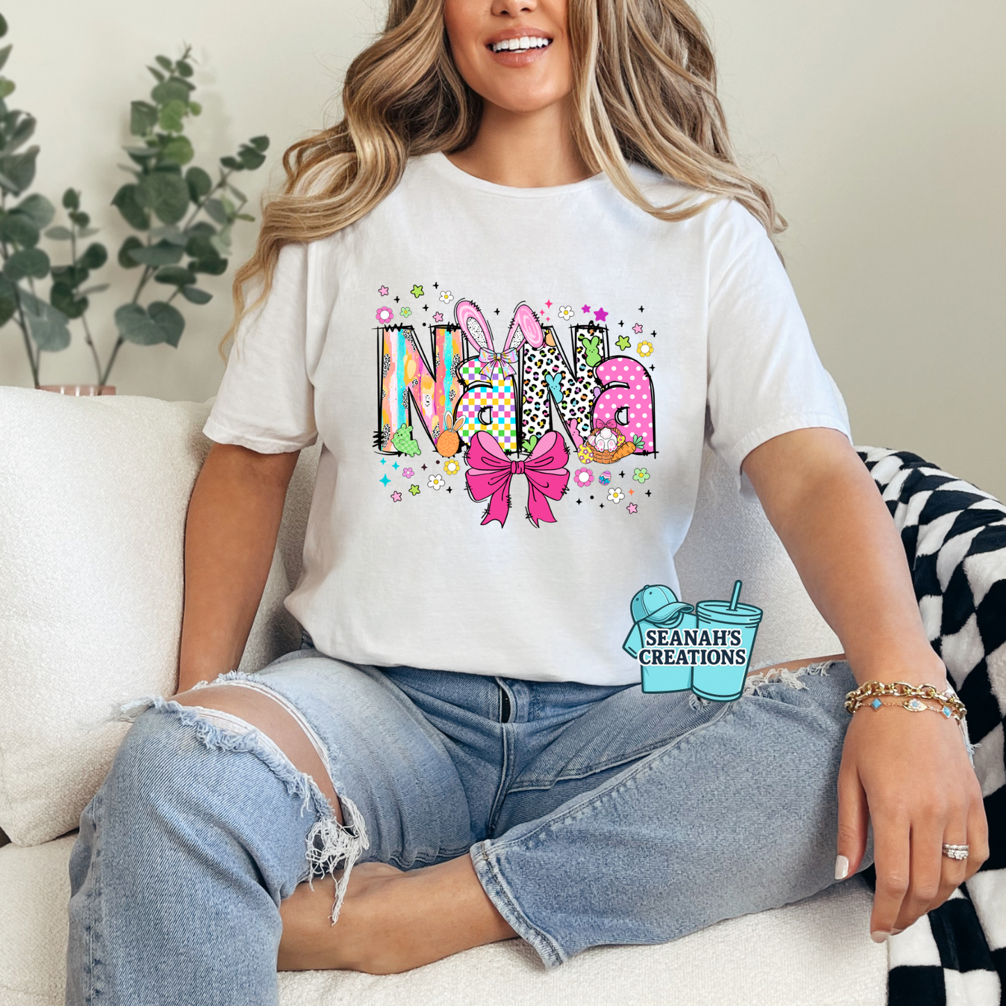 🐰🎀 Mama / Gigi / Nana Easter Bunny Bow Tee