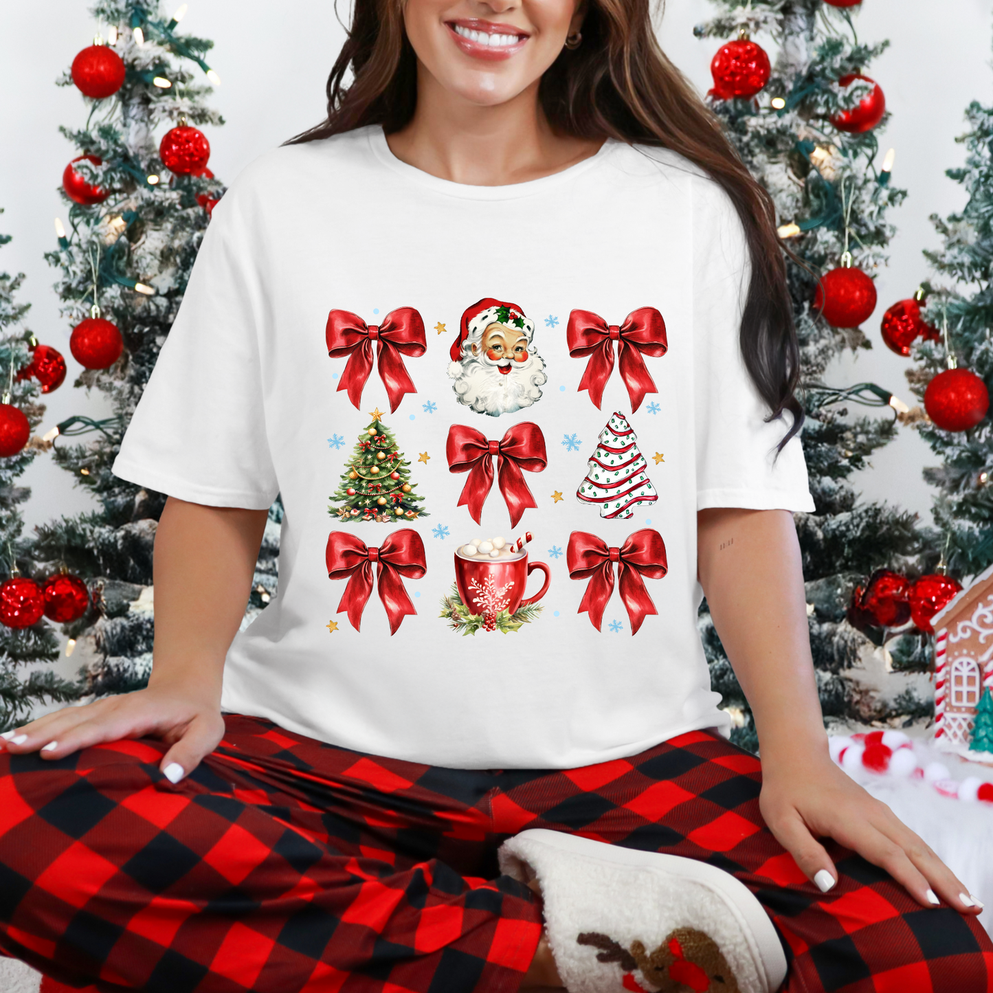π
π Santa & Bows Christmas Cheer Tee β Vintage Vibes, Holiday Joy! πβοΈ
