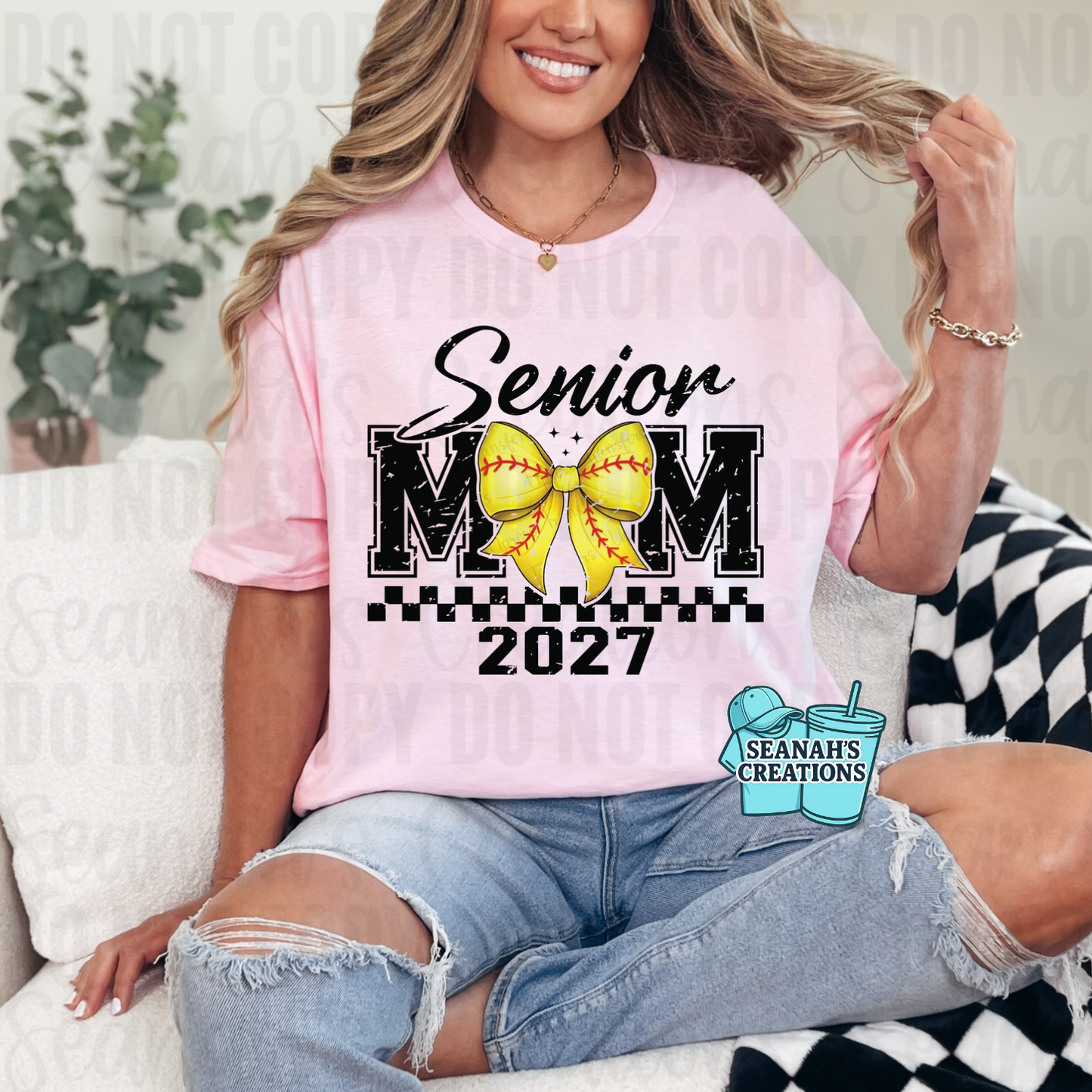 Senior 2027 Sports Mom Tee