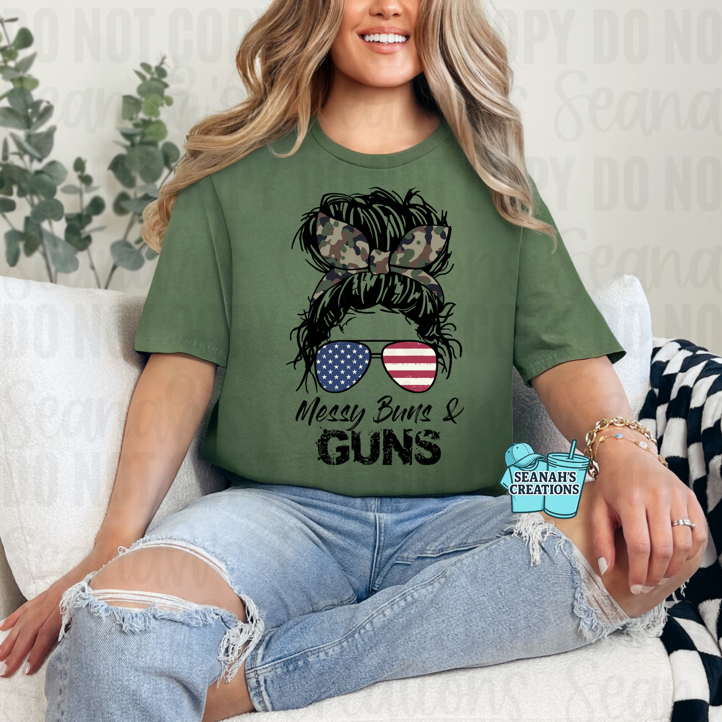 🇺🇸 Messy Buns & Guns Tee