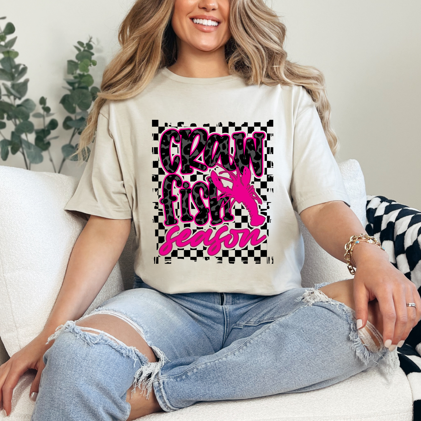 Crawfish Season Graphic Tee 🦞💖