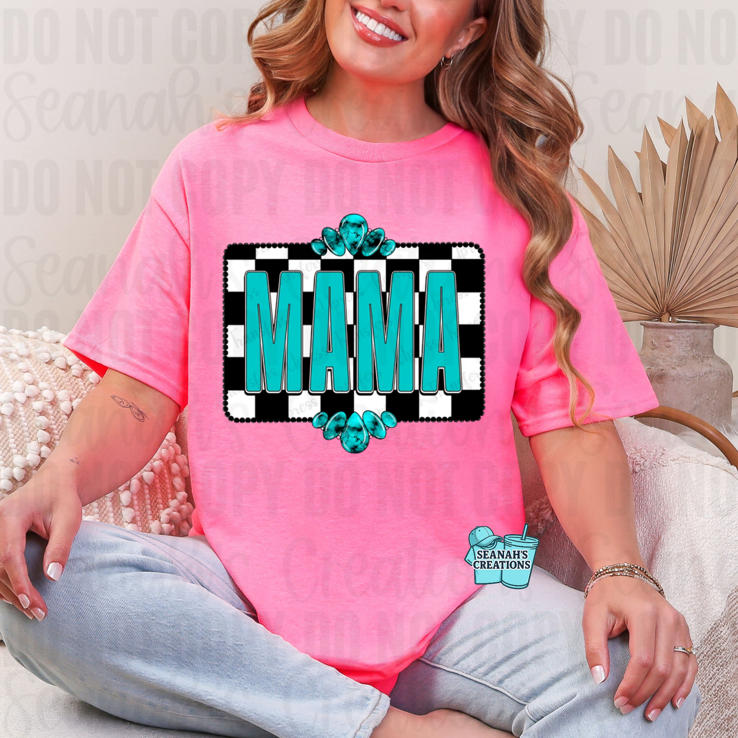 💖 MAMA (CHECKERED) Tee