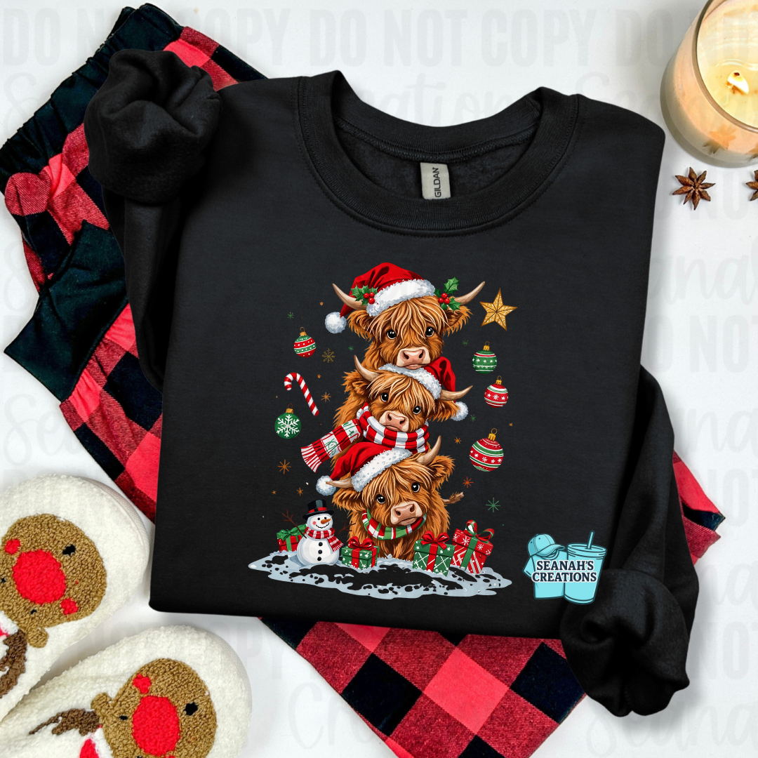 🎄🐮 Christmas Highland Cows Tee / Crew