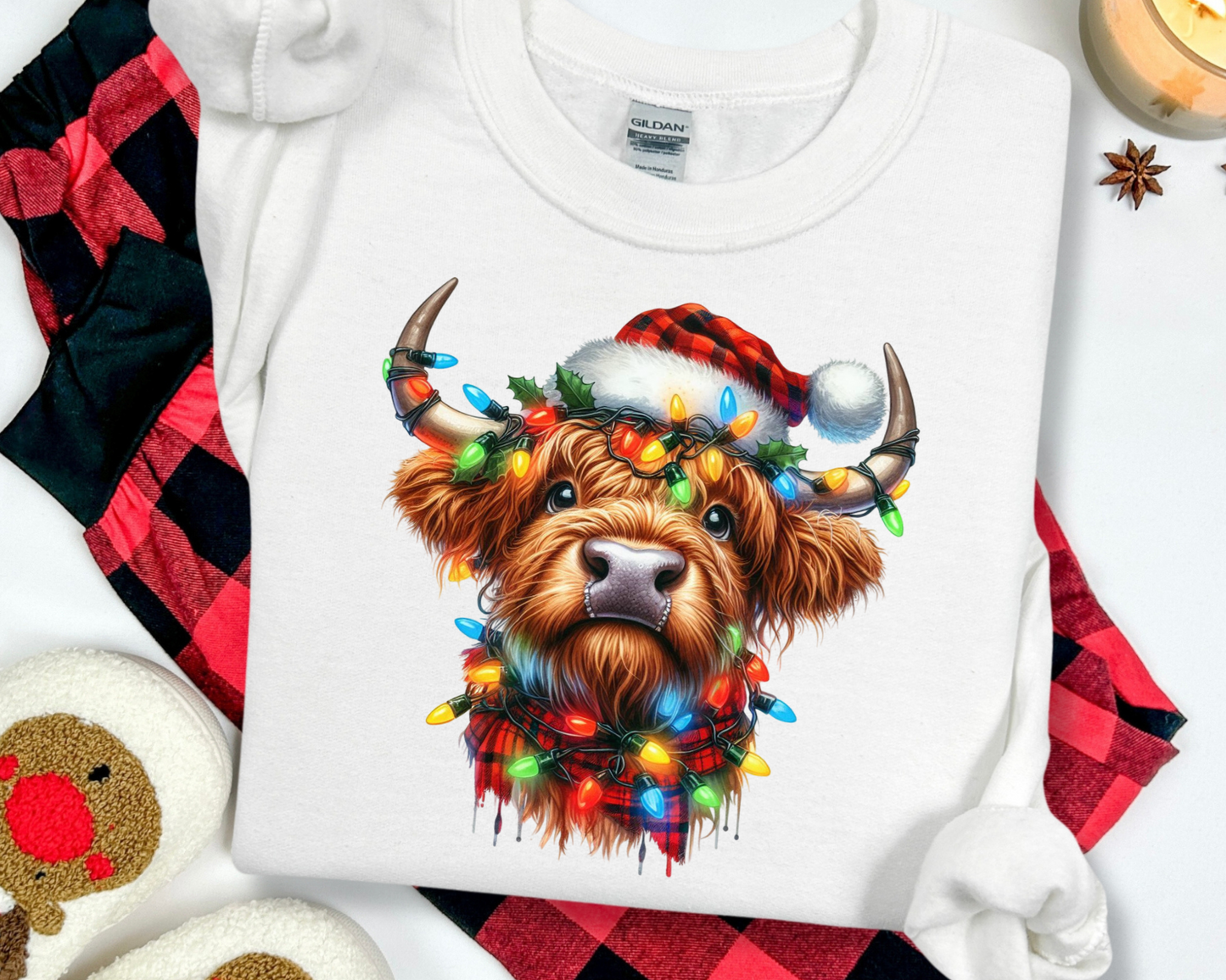 🎄 Highland Cow Christmas Sweatshirt